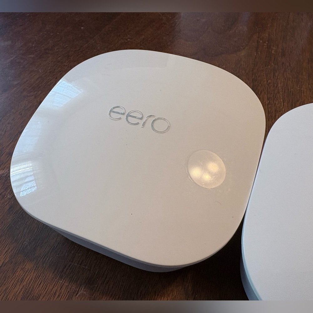 Eero White Wireless Router Set - Picture 4 of 11